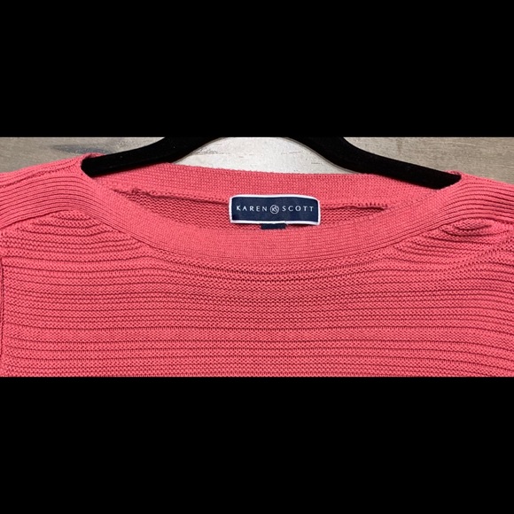 Pink knit sweater - Picture 2 of 4